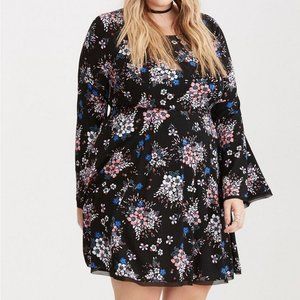 Torrid Floral Challis Bell Sleeve Mini Dress Size 16 Black Pink Blue